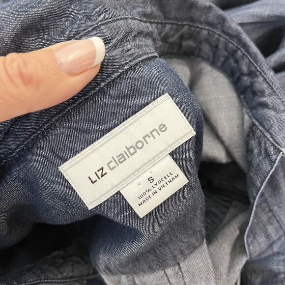 Liz Claiborne Blouse Shirt Tunic size Small Blue Denim Chambray Langenlook Barn - Picture 7 of 7